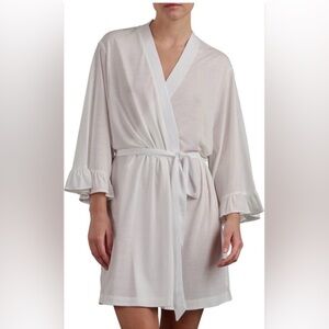Splendid white wrap robe with tie belt. Size Medium